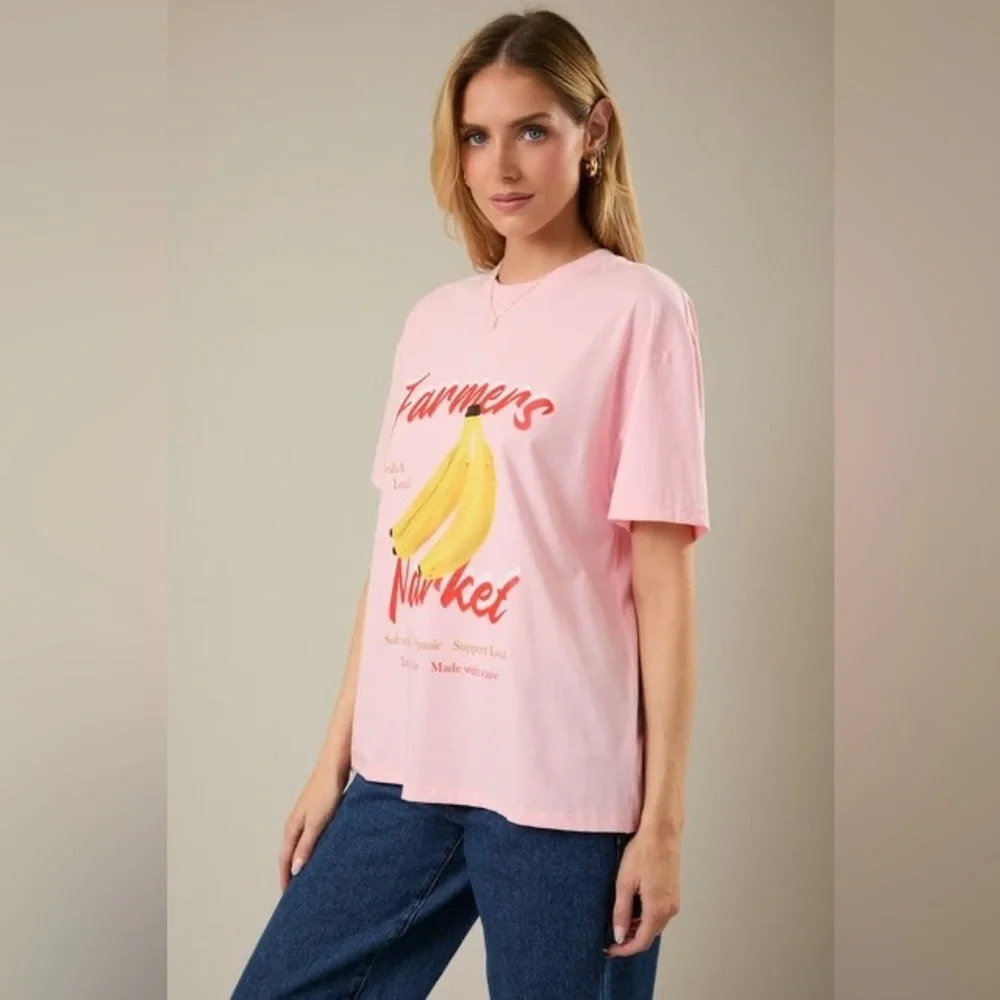 Farmers Market Bananas Short Sleeve Graphic T-Shirt - Sunday Edition